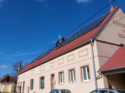 Komplexní služby v oblasti fotovoltaických systémů