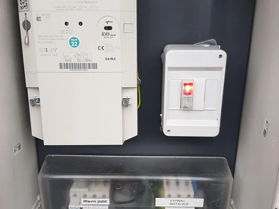 elektroměrový rozvaděč s fve